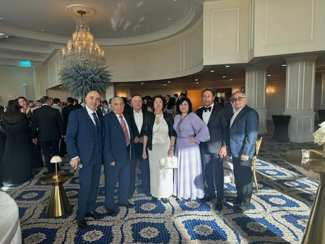 “И крылья эту свадьбу вдаль несли”