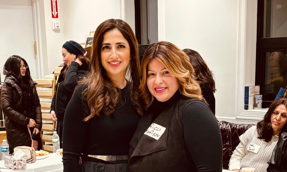 Как помочь устроить личную жизнь одиноким людям?