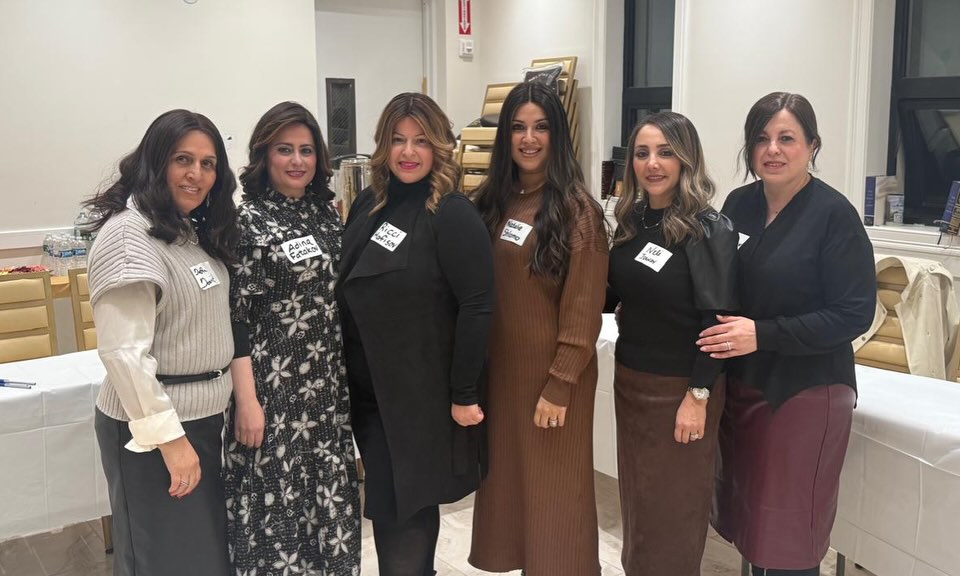 Как помочь устроить личную жизнь одиноким людям?